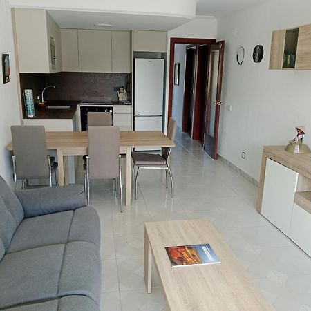 Cozzy Flat In A Quiet And Nice Area / Acogedor Apartamento En Zona Tranquila Y Agradable กัมบริลส์ ภายนอก รูปภาพ