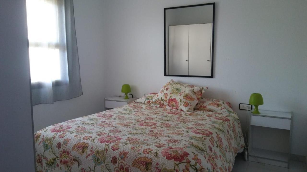 Cozzy Flat In A Quiet And Nice Area / Acogedor Apartamento En Zona Tranquila Y Agradable กัมบริลส์ ภายนอก รูปภาพ
