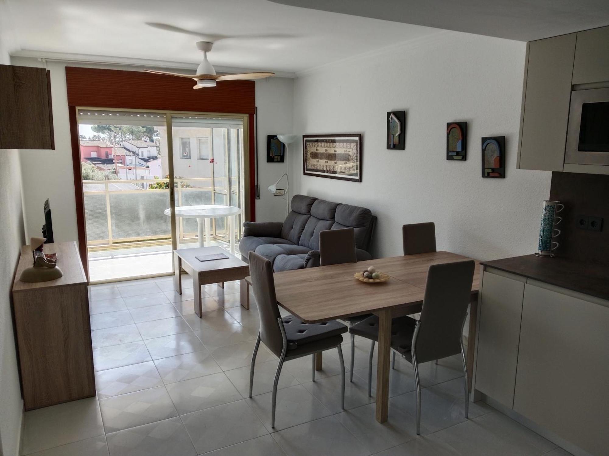 Cozzy Flat In A Quiet And Nice Area / Acogedor Apartamento En Zona Tranquila Y Agradable กัมบริลส์ ภายนอก รูปภาพ