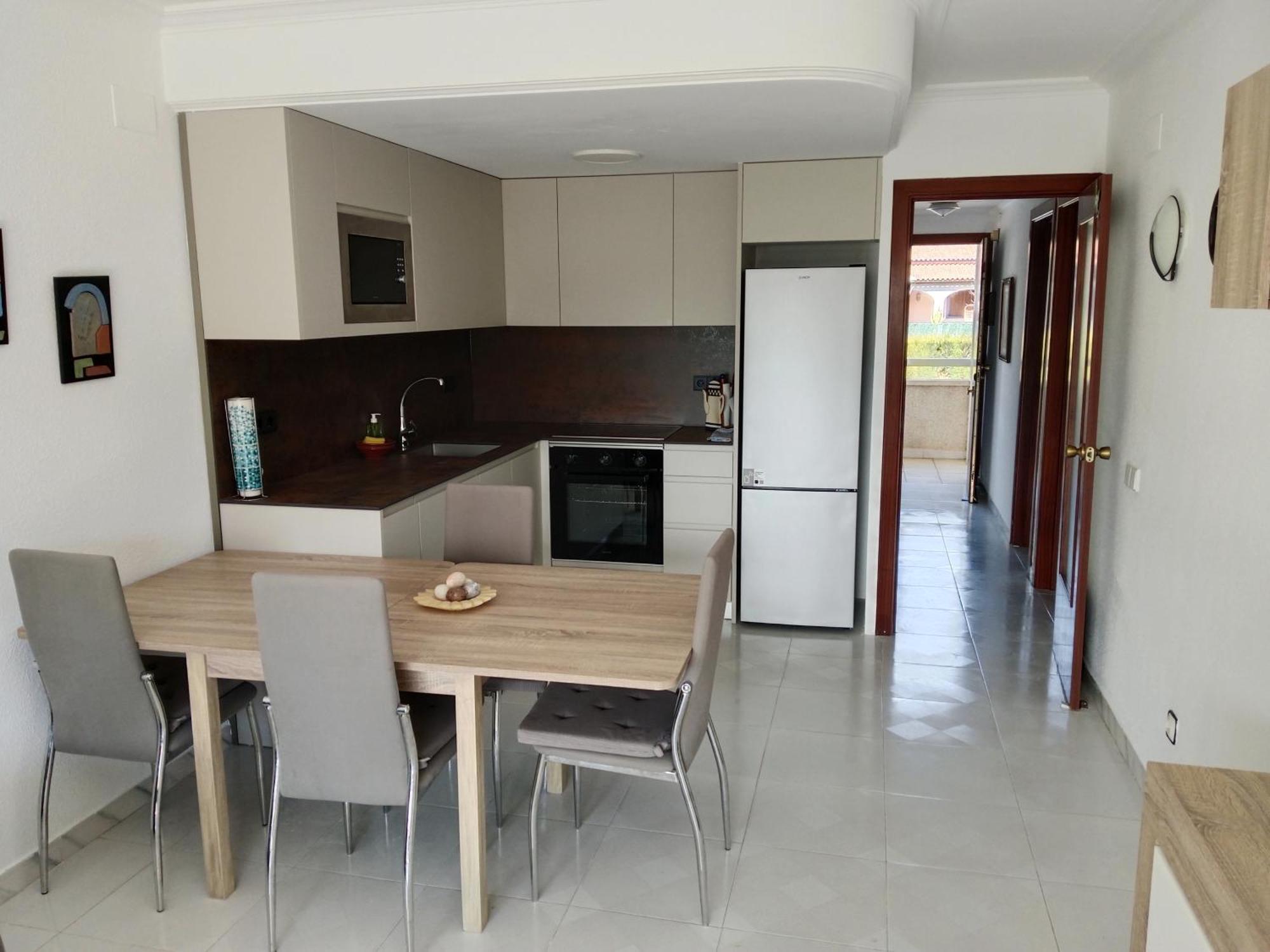 Cozzy Flat In A Quiet And Nice Area / Acogedor Apartamento En Zona Tranquila Y Agradable กัมบริลส์ ภายนอก รูปภาพ