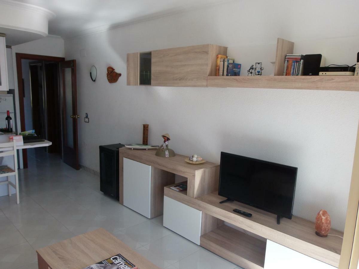 Cozzy Flat In A Quiet And Nice Area / Acogedor Apartamento En Zona Tranquila Y Agradable Apartment กัมบริลส์ ภายนอก รูปภาพ